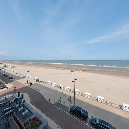 On The 4th Floor With Sea View