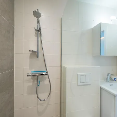 On The 4th Floor With Sea View