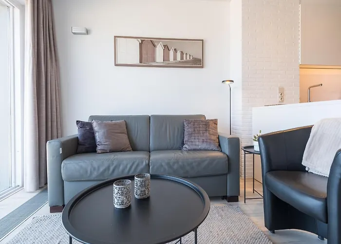 On The 4th Floor With Sea View